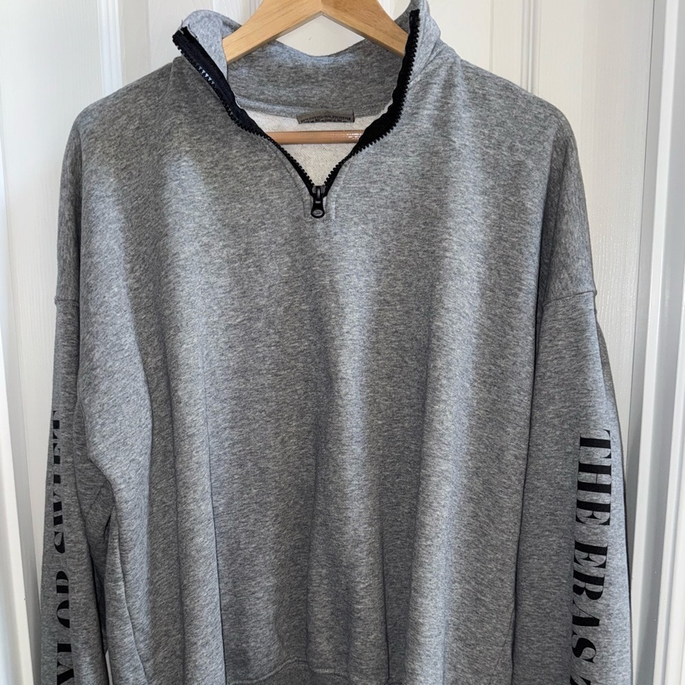 Taylor Swift The Era’s Tour 1/4 Zip Sweatshirt Swifty Face Grey Casual Comfy